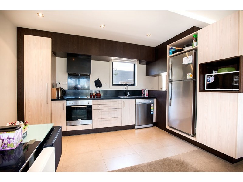 15/8 Crefden Street, Maidstone VIC 3012