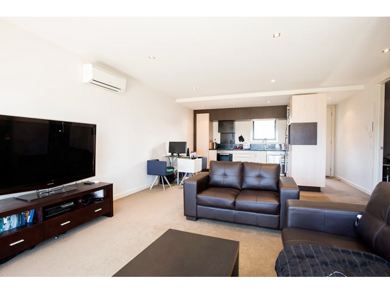 15/8 Crefden Street, Maidstone VIC 3012