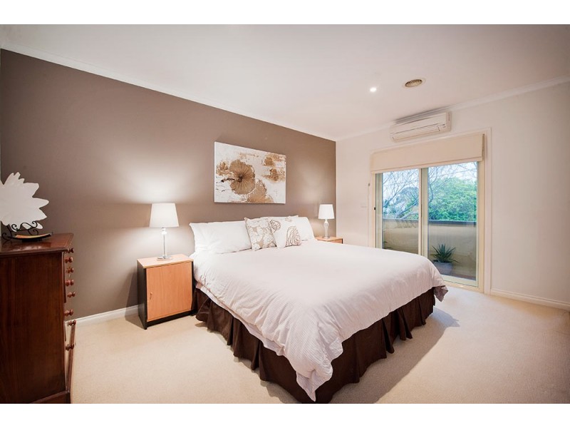 70 Station Road, Seddon VIC 3011