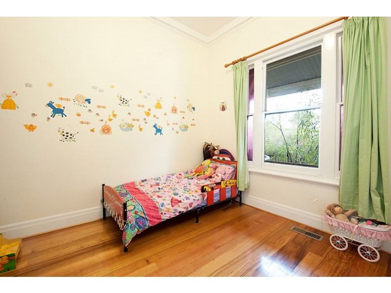 10 Margaret Street, Seddon VIC 3011