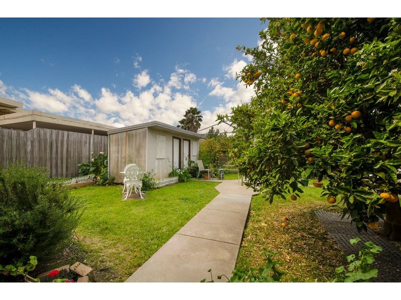 16 The Broadway, Altona North VIC 3025