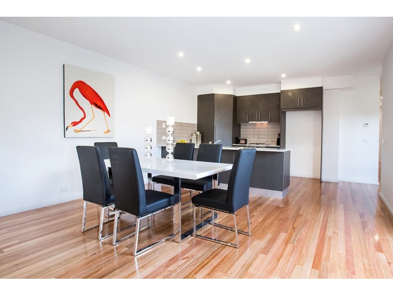 17 Paproth Grove, Altona North VIC 3025