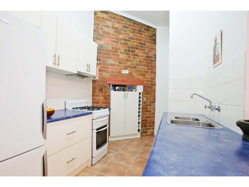 14 Tennyson Street, Seddon VIC 3011