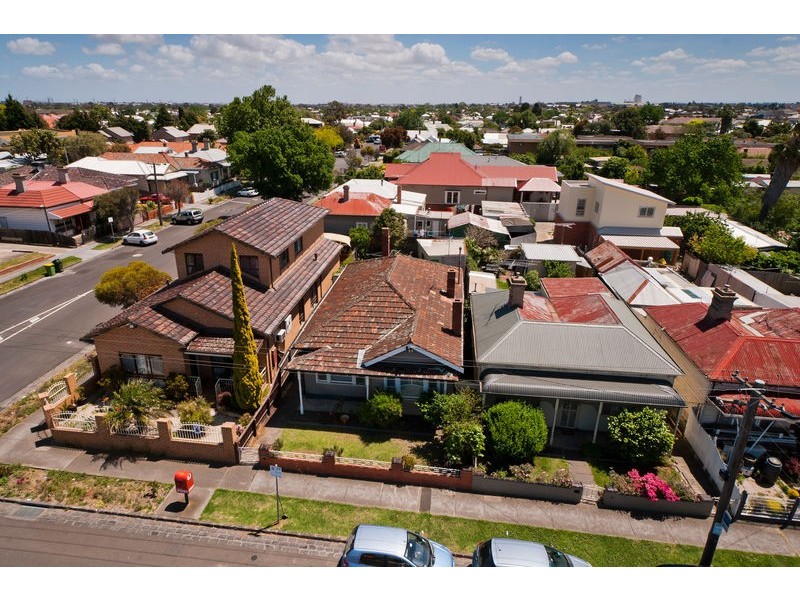 26 Pentland Parade, Seddon VIC 3011