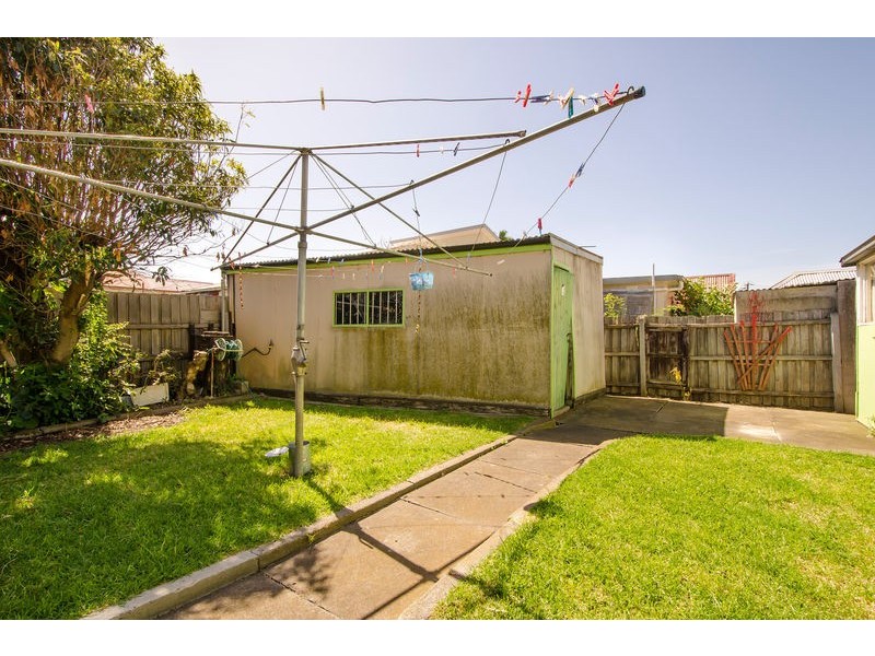 26 Pentland Parade, Seddon VIC 3011