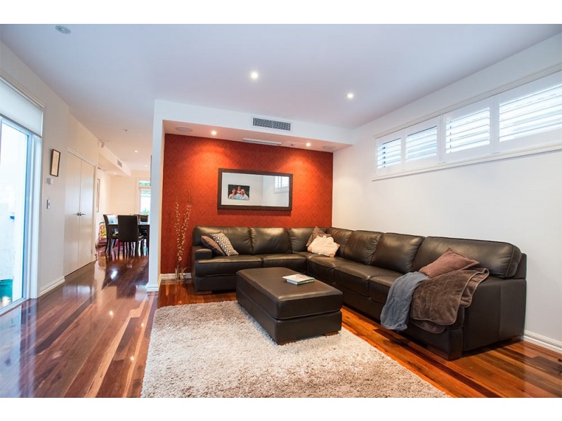 60 Empress Avenue, Kingsville VIC 3012