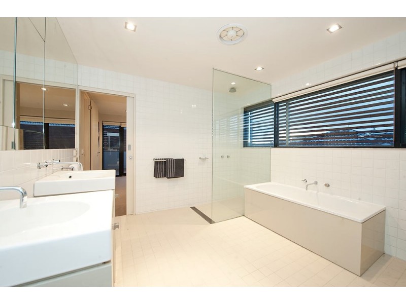 55 Austin Street, Seddon VIC 3011