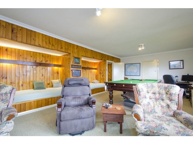 18 Maidstone Street, Altona VIC 3018