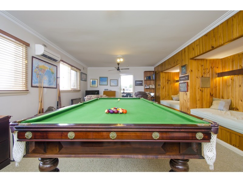 18 Maidstone Street, Altona VIC 3018