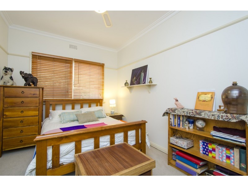 18 Maidstone Street, Altona VIC 3018