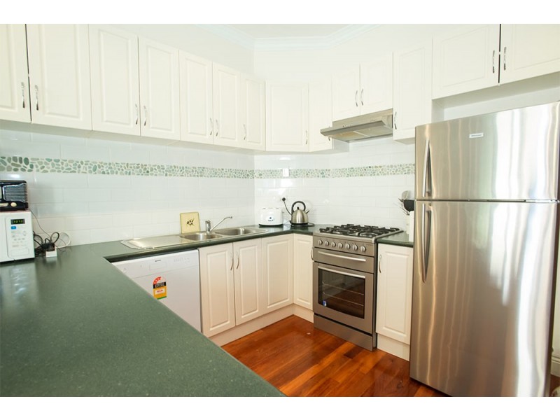 1/22 Emma Street, Seddon VIC 3011