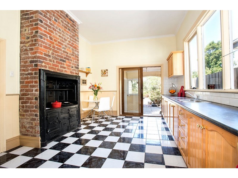 1 Peel Street, Newport VIC 3015