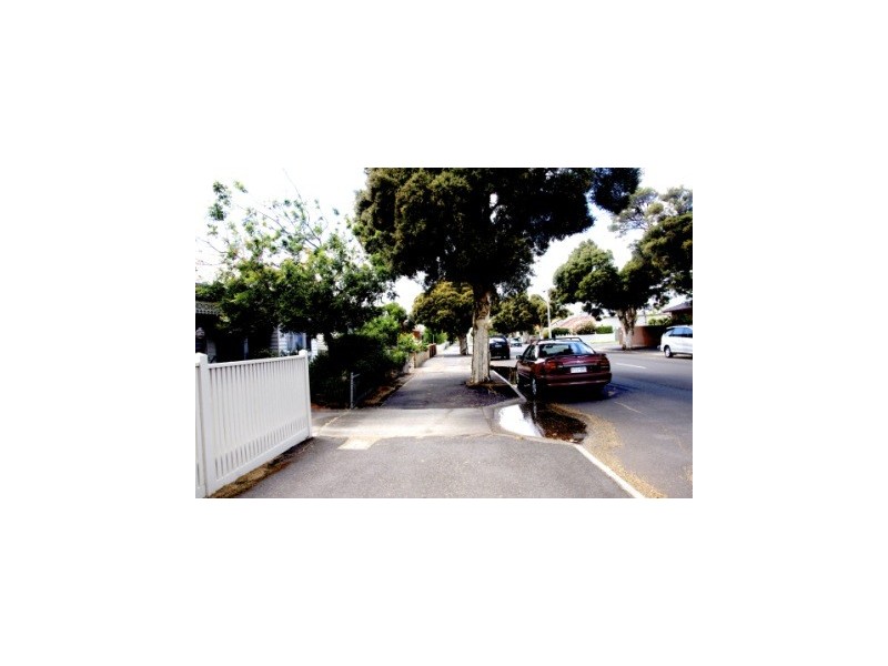 80 North Road, Newport VIC 3015