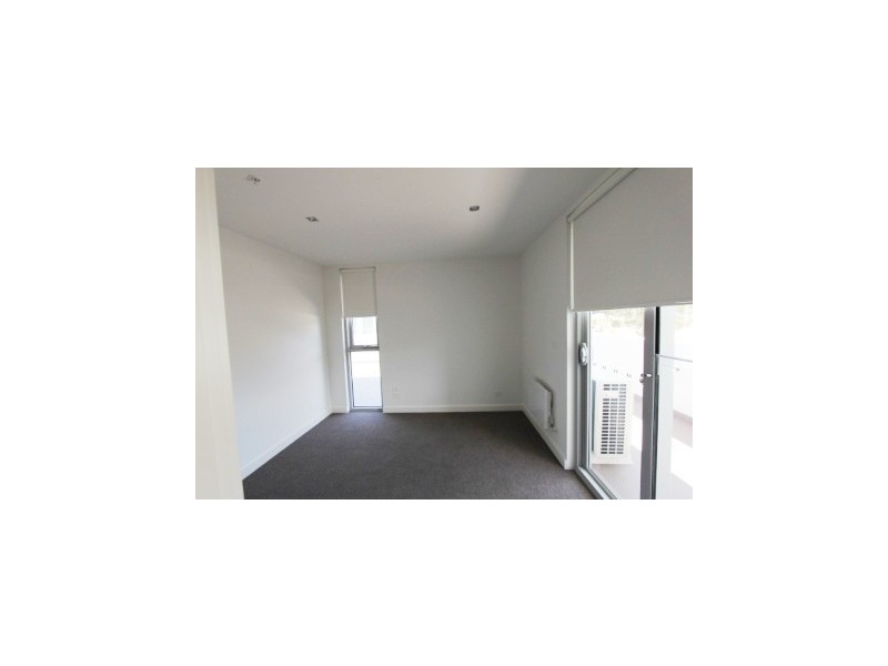 16/17-25 Eucalyptus Drive, Maidstone VIC 3012