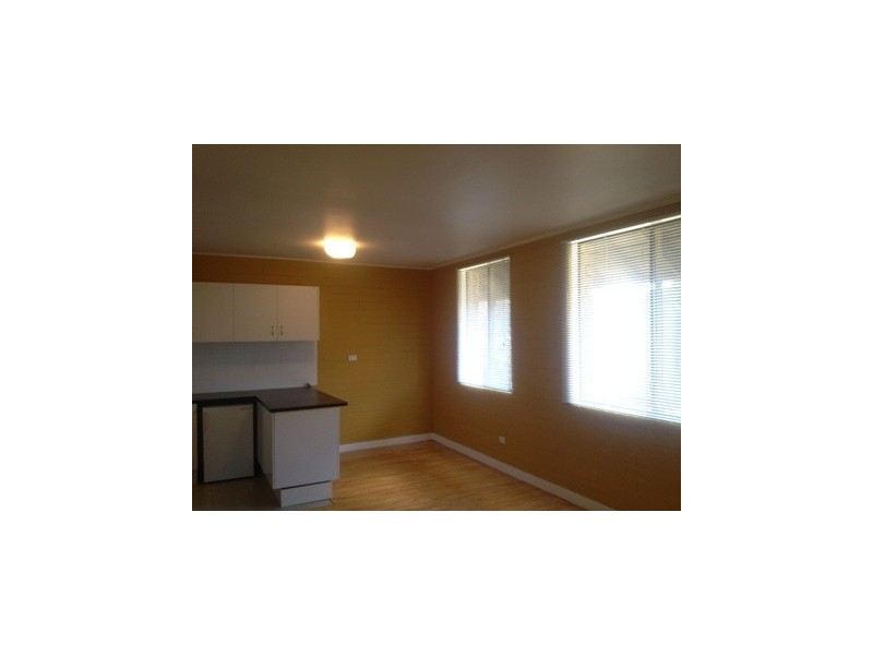 17/2 Techno Park Drive, Williamstown VIC 3016