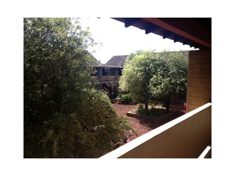 17/2 Techno Park Drive, Williamstown VIC 3016