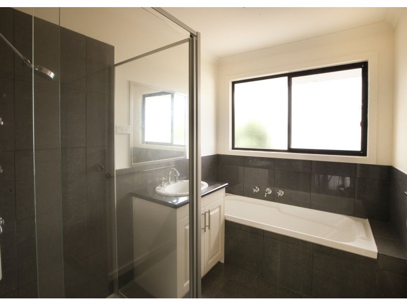 284A Somerville Road, Kingsville VIC 3012