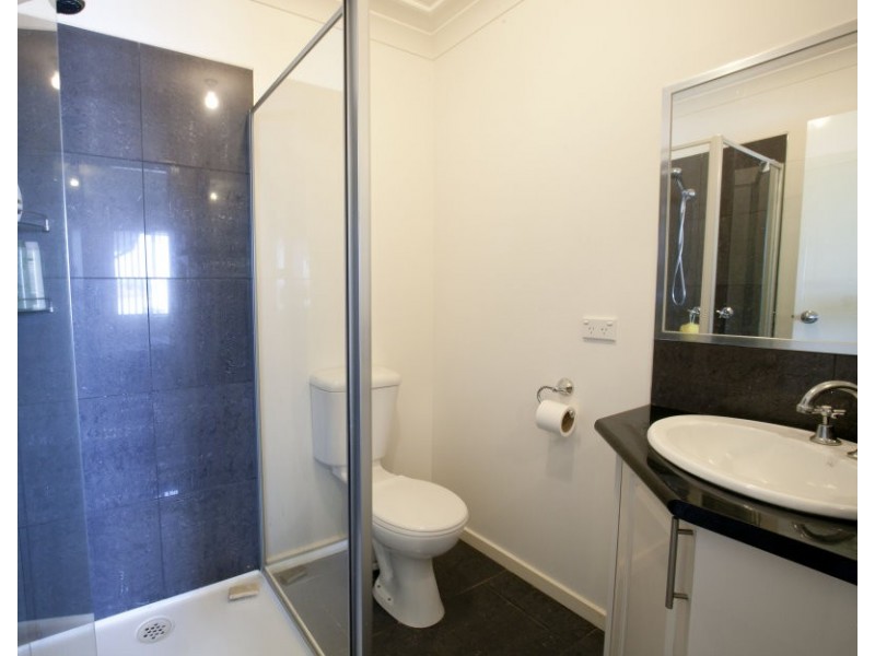 284A Somerville Road, Kingsville VIC 3012