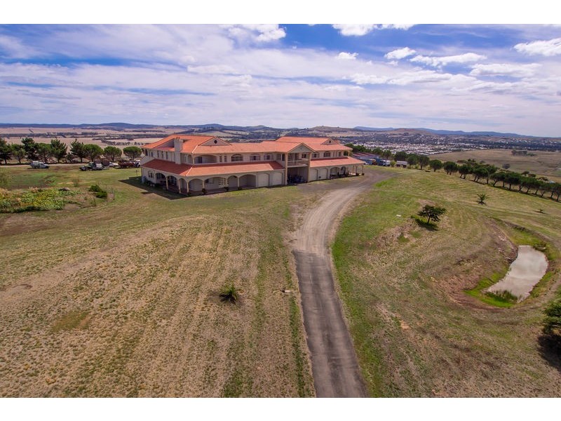 170 Vineyard Road, Sunbury VIC 3429