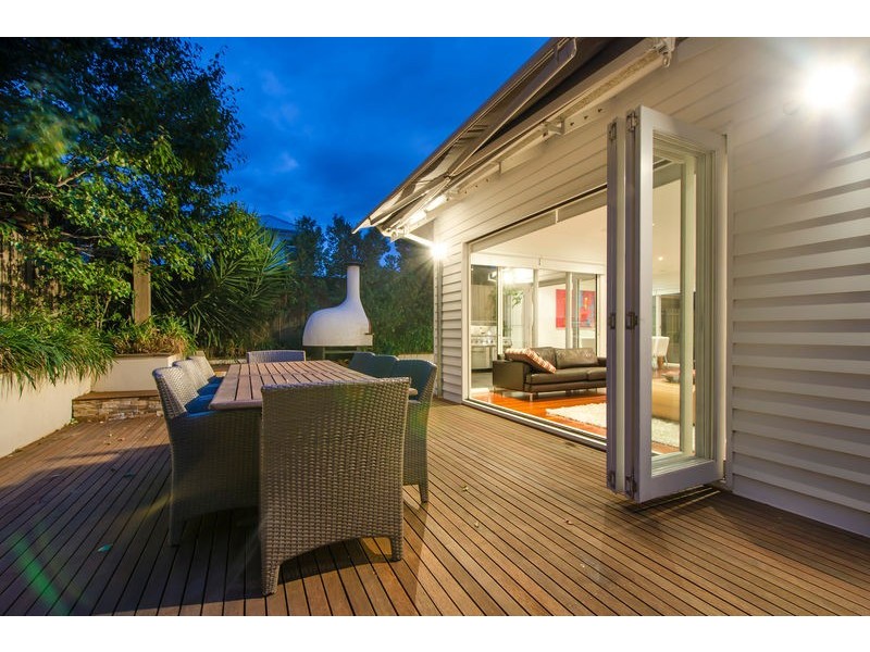 21 Oakbank Street, Newport VIC 3015