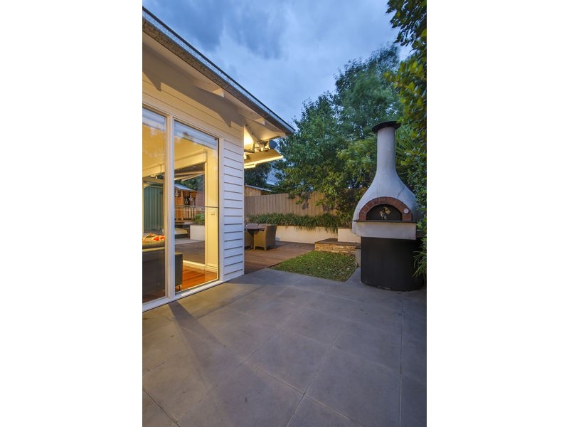 21 Oakbank Street, Newport VIC 3015