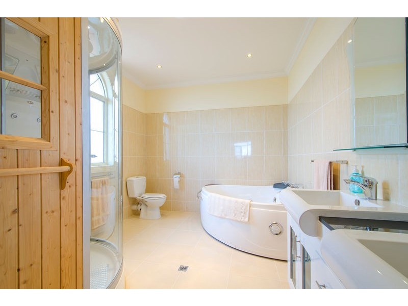 170 Vineyard Road, Sunbury VIC 3429