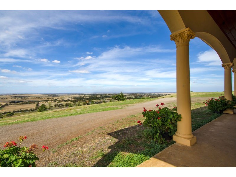 170 Vineyard Road, Sunbury VIC 3429