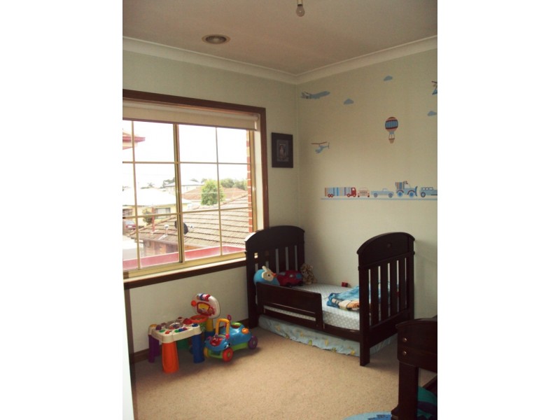 2/29 Dongola Road, West Footscray VIC 3012