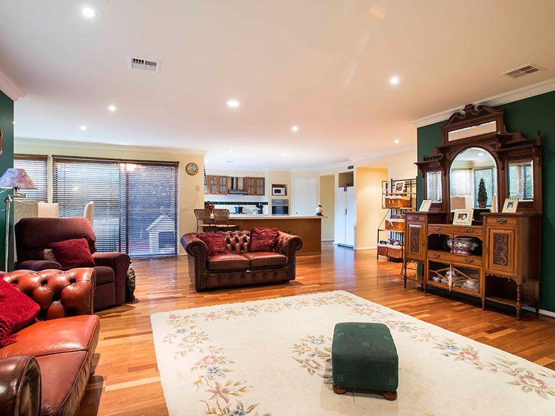 9 Premier Court, Altona Meadows VIC 3028