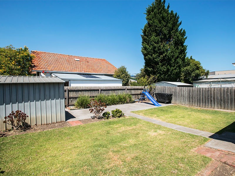 62 William, Newport VIC 3015