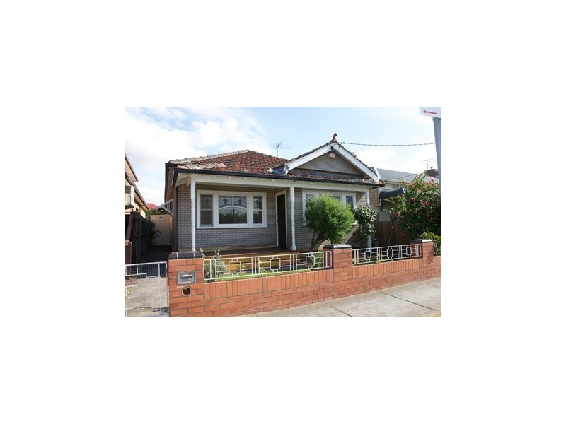 26 Pentland Parade, Seddon VIC 3011