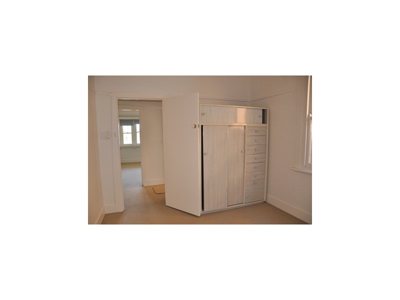 26 Pentland Parade, Seddon VIC 3011