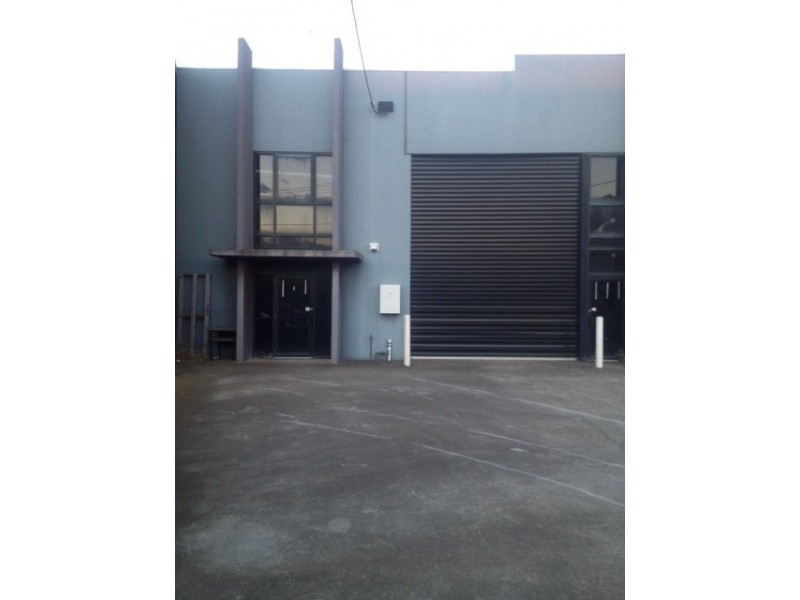 1/4 Oakdene Grove, Laverton VIC 3028
