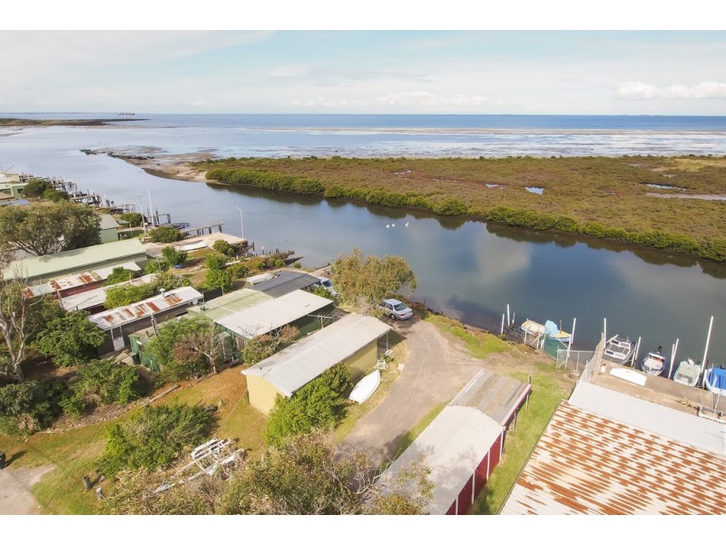 19-20 Gray Reserve Road, Williamstown VIC 3016