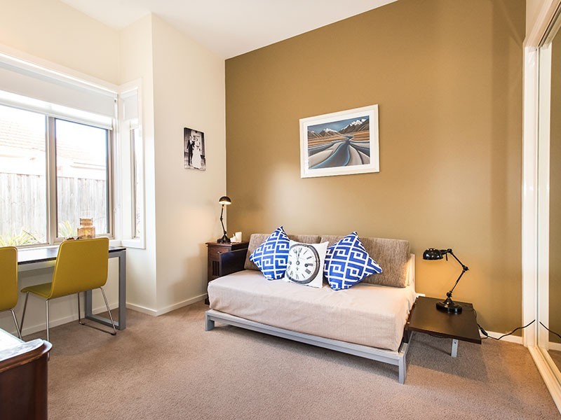 1/27 Carmen Street, Newport VIC 3015