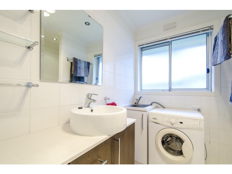 3/93 Blackshaws Road, Newport VIC 3015