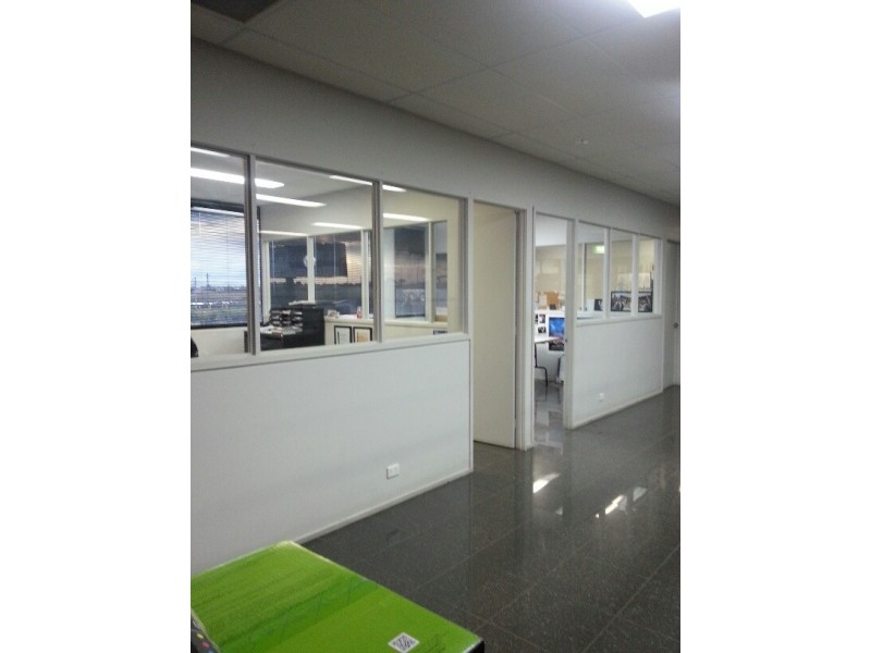 1/12 Wallace, Point Cook VIC 3030