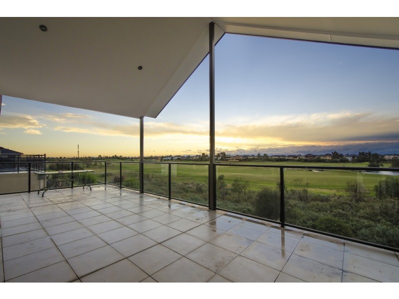 39 Times Square, Sanctuary Lakes VIC 3030