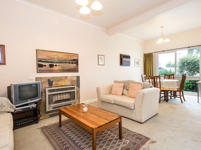 81 High Street, Newport VIC 3015