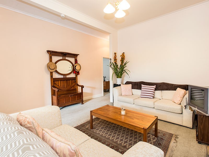 81 High Street, Newport VIC 3015