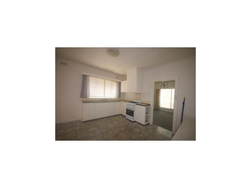 8 Jack Street, Newport VIC 3015