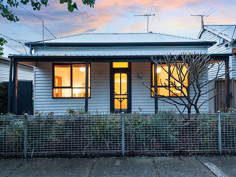 25 Walter Street, Seddon VIC 3011