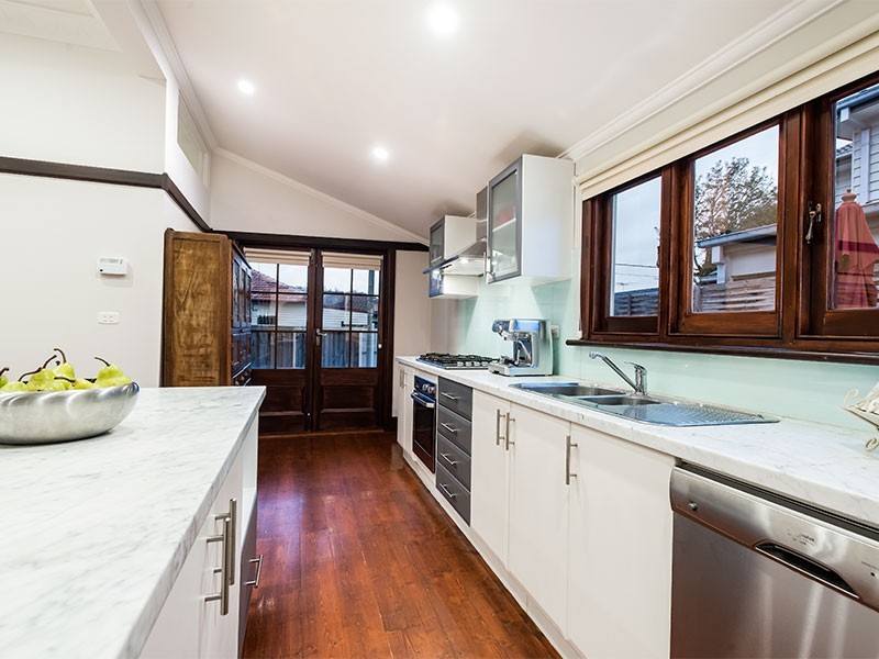 21 Mirls Street, Newport VIC 3015