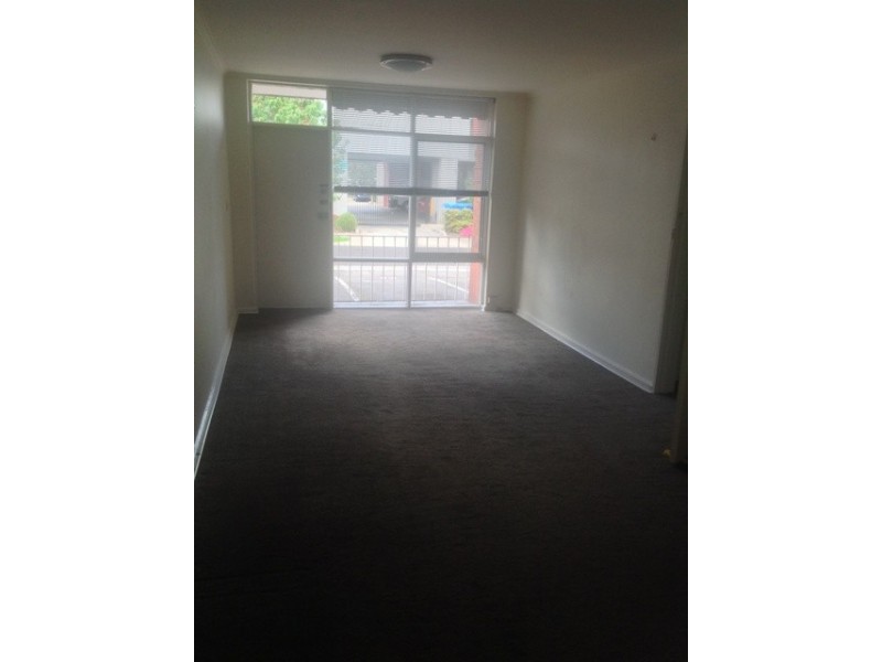 8/109 Crestwick Place, Footscray VIC 3011