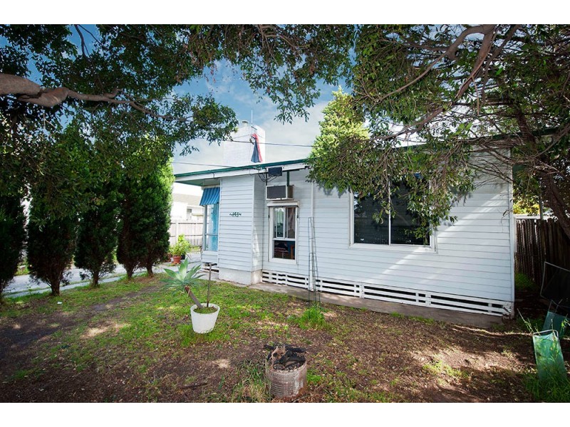 143 Blackshaws Road, Newport VIC 3015