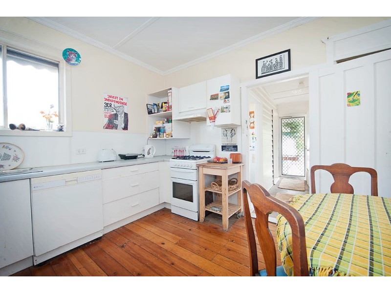 143 Blackshaws Road, Newport VIC 3015