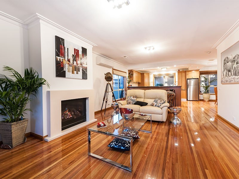 28 Aloha Street, South Kingsville VIC 3015