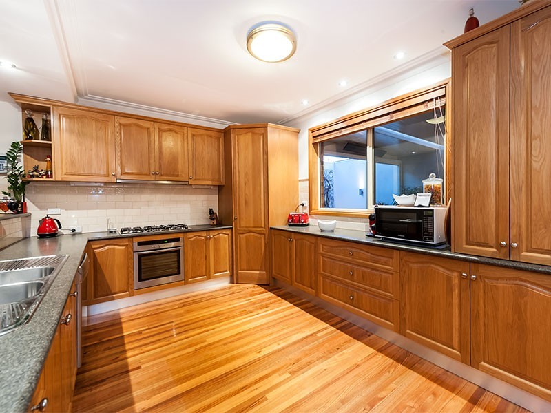 28 Aloha Street, South Kingsville VIC 3015