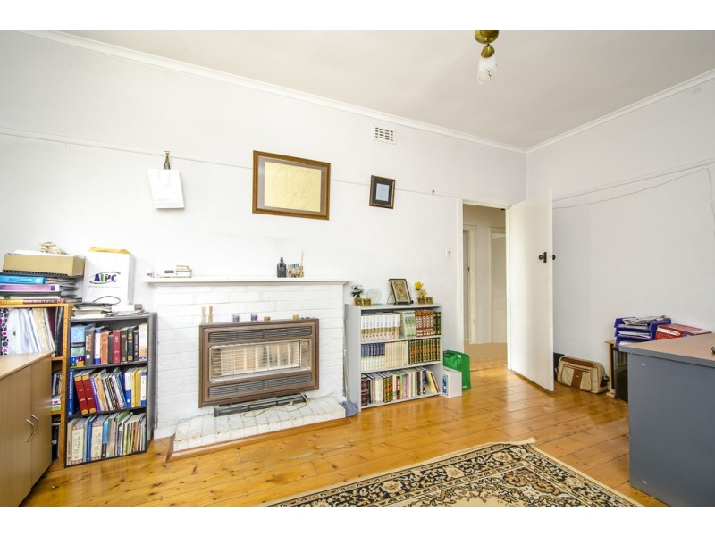 20 Bosquet Street, Maidstone VIC 3012