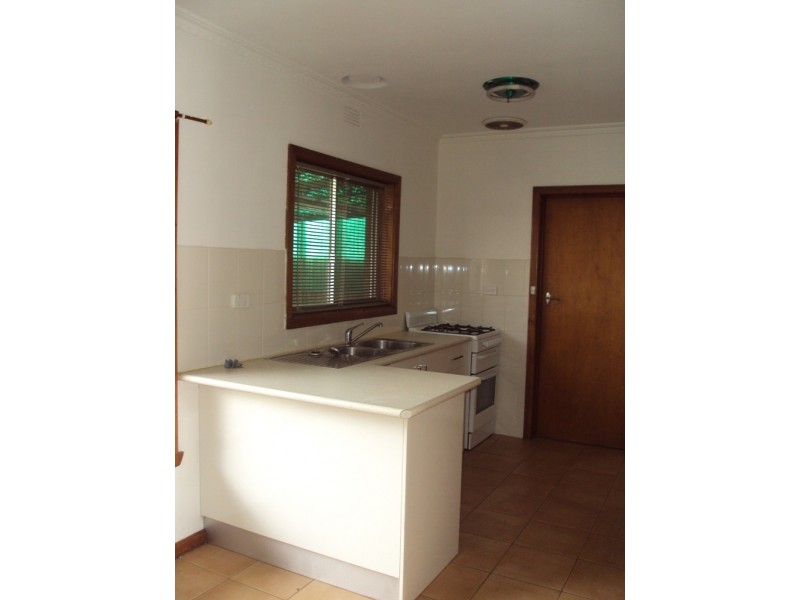 1 Sydenham Street, Seddon VIC 3011